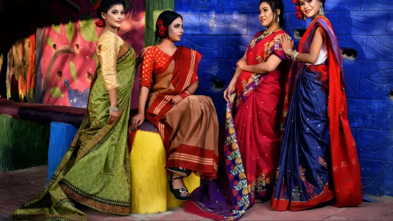 During Diwali periods lots of people want to wear traditional outfits. Children, men, and women almost everyone wants to wear new clothes on the occasion of Diwali. So, it is one of the best seasonal business ideas where anyone can earn lakhs of rupees by selling clothes during Diwali. 