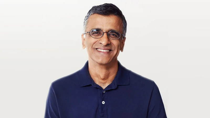 The Data Cloud firm Snowflake announced that Sridhar Ramaswamy has been appointed as Chief Executive Officer and a member of the Board of Directors with immediate effect, following Frank Slootman's decision to depart from his position. Before this, Mr. Ramaswamy worked at Snowflake as the Senior Vice President of AI.