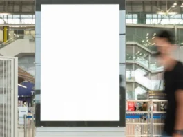 Key Features to Look for in Advertising Screens